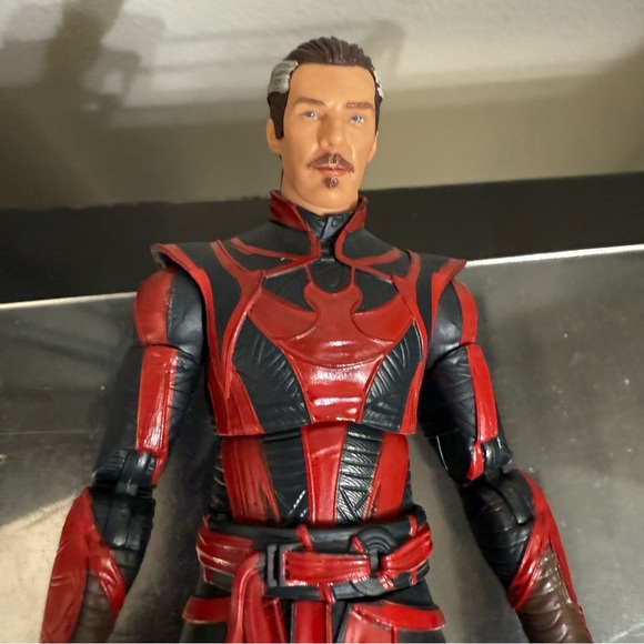 Marvel Legends Defender Strange Loose Figure - Picture 7 of 8